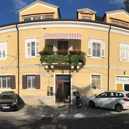 Esperia Casa Διαμέρισμα